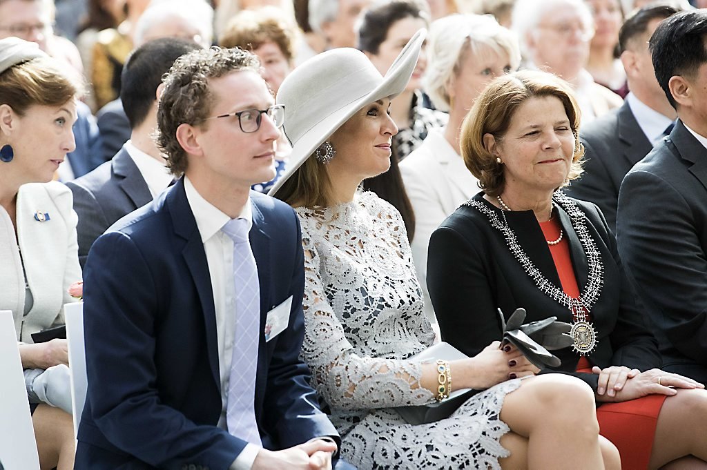 Queen Maxima Opens Exhibition of Chinese Porcelain in Prinsenhof Delft ...