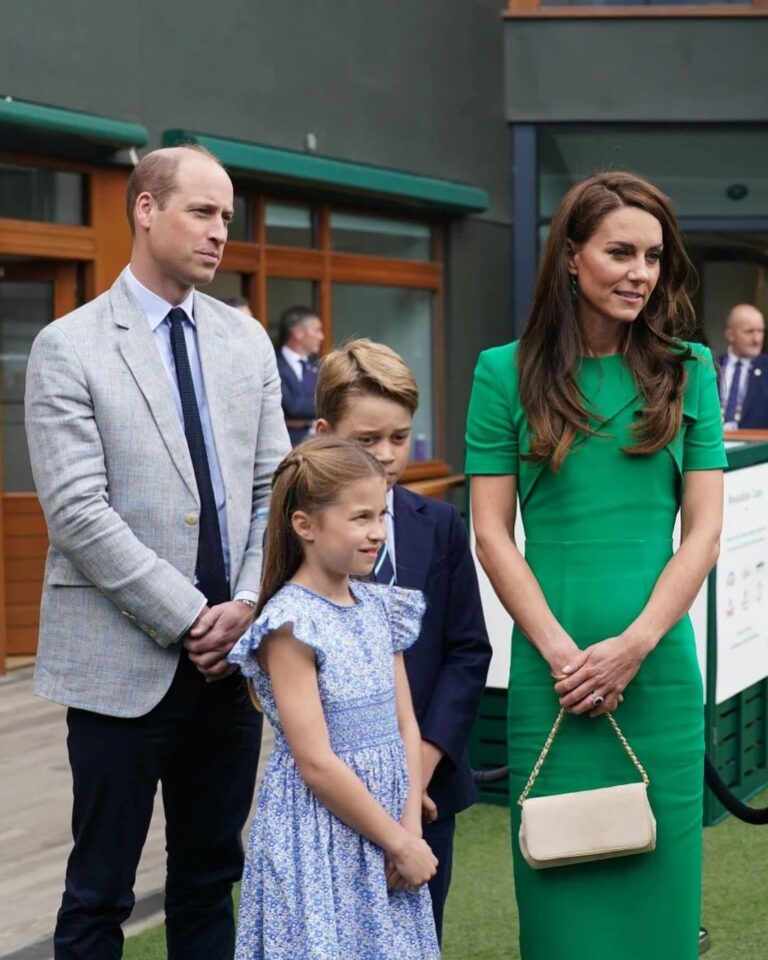 The Prince and Princess of Wales, George and Princess Charlotte arrived ...