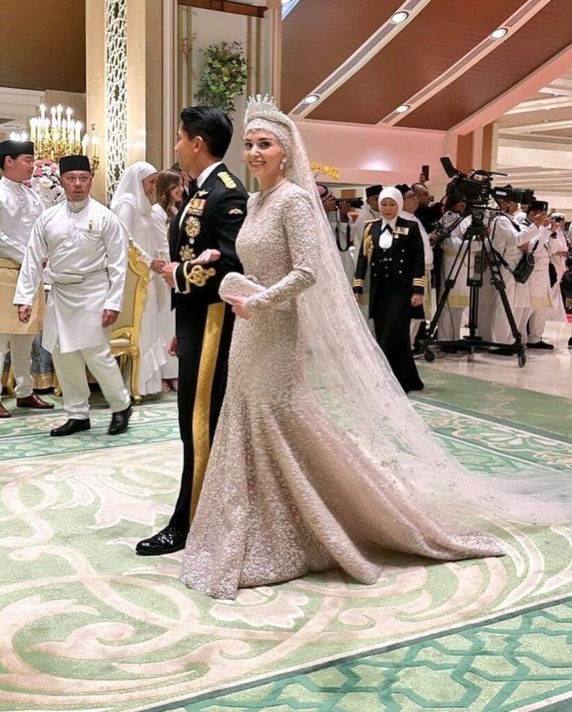 The wedding of Prince Mateen of Brunei and Anisha Rosnah binti Adam ...